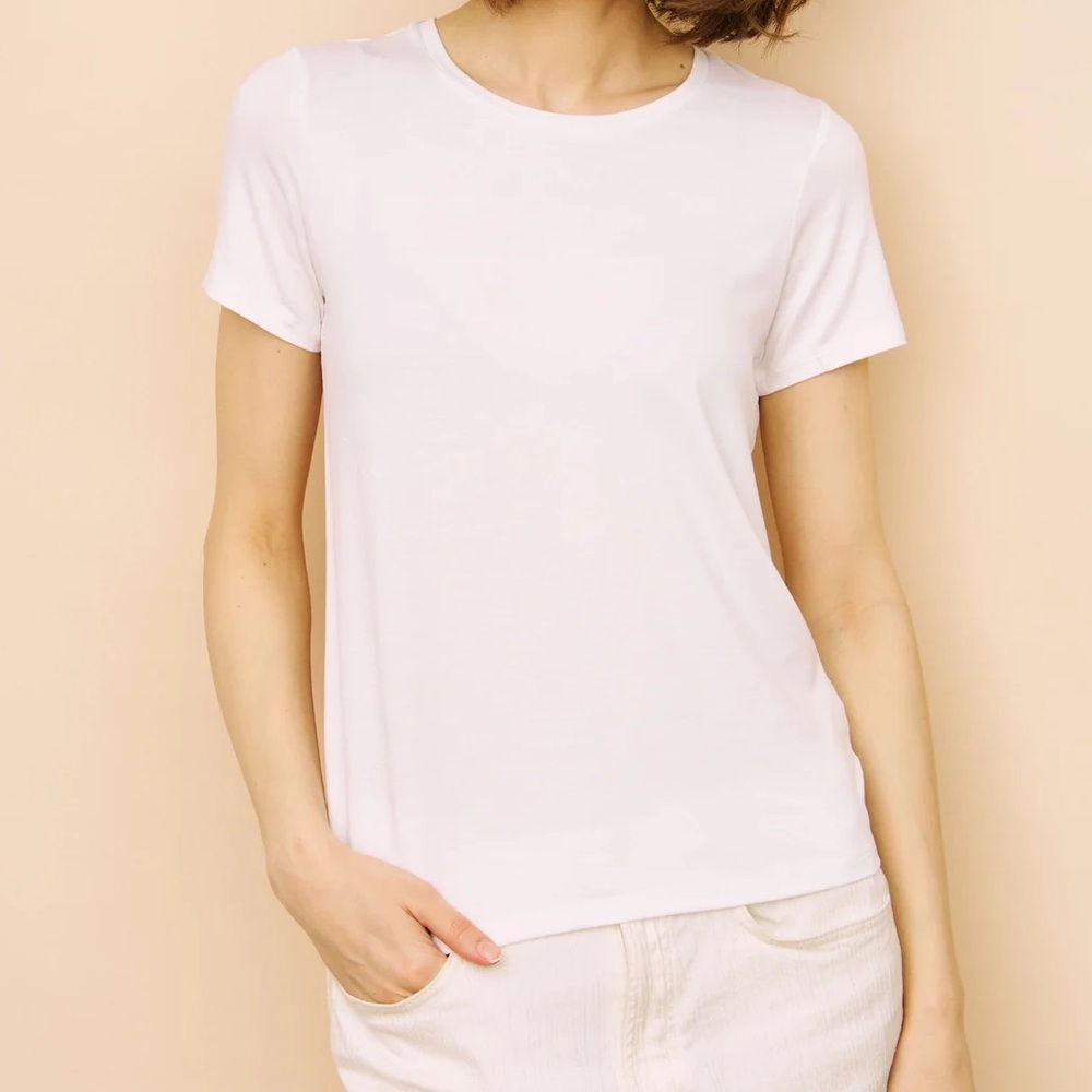 SOFT TOUCH SHORT SLEEVE SEMI RELAXED CREWNECK IN BLANC NWT